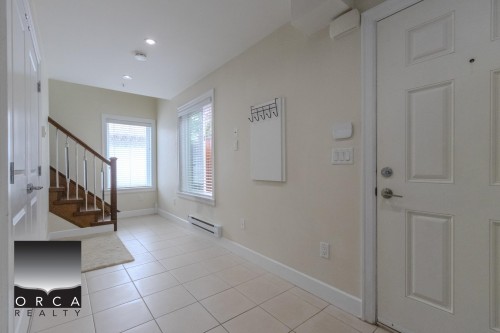 2570 E 2Nd Avenue, Vancouver, BC 