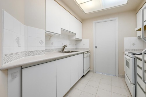 700-8111 Anderson Road , Richmond, BC V6Y 3Z8 5