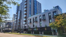 801-1530 6th Avenue WVancouver, BC V6J 0J9