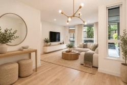 101-562 7th Avenue E Vancouver, BC V5T 1N7