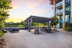 1203-1210 27th Street E North Vancouver, BC V7J 0C5