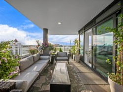 1102-5766 Gilbert Road Richmond, BC V7C 0G2