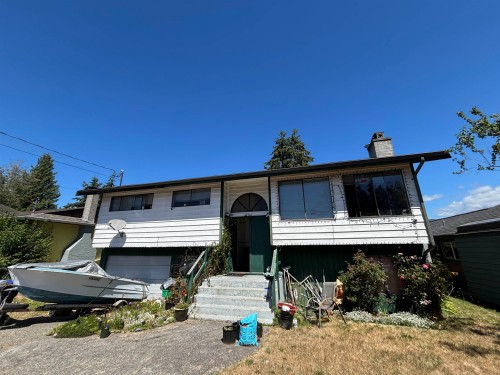 5762 Spindrift Street  Sechelt, BC V0V 0V0