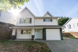 4875 Linden Drive Delta, BC V4K 3A2