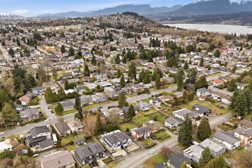 Upper-1106 Duthie Avenue , Burnaby, BC V5A 2R4 3