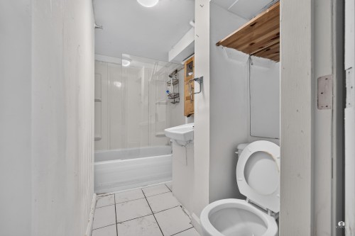3184 8Th Avenue E, Vancouver, BC 
