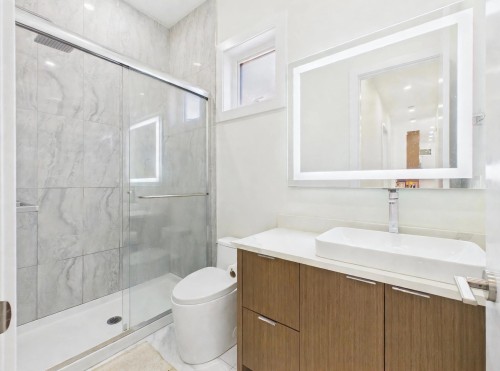 7830 16Th Avenue, Burnaby, BC 