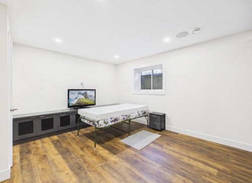 7830 16Th Avenue, Burnaby, BC 