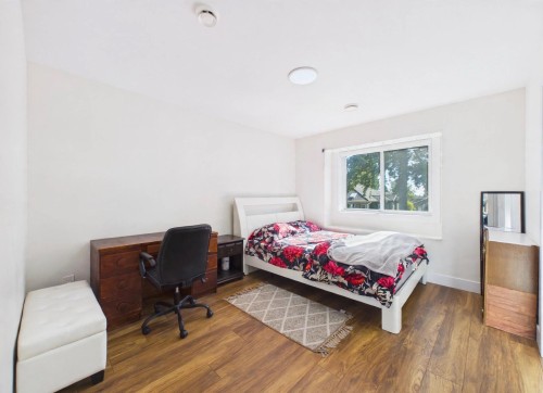 7830 16Th Avenue, Burnaby, BC 