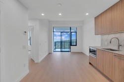 2703-626 Claremont Street Coquitlam, BC V3J 0T1