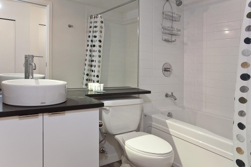 608-233 Robson Street , Vancouver, BC V6B 0E8 3