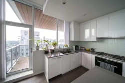 6638 Dunblane Avenue Burnaby, BC V5H 0G8