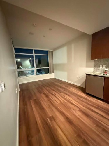 3333 Sexsmith Road , Richmond, BC V6X 0R7 5