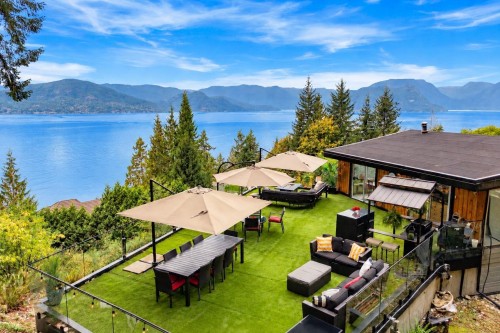 195 Kelvin Grove Way  West Vancouver, BC V0N 2E0