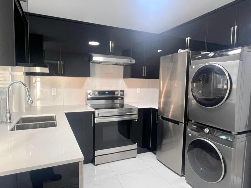 2-658 65th Avenue E, Vancouver, BC V5X 2P8 5