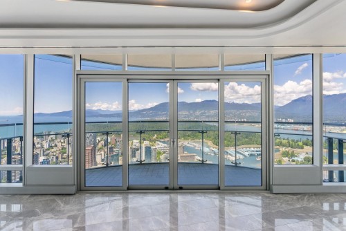 PH 1-1151 Georgia Street W, Vancouver, BC V6E 0B3 2