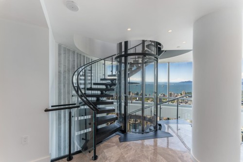 PH 1-1151 Georgia Street W, Vancouver, BC V6E 0B3 4