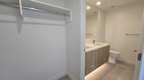309-1616 Lloyd Avenue , North Vancouver, BC V7P 1S5 5