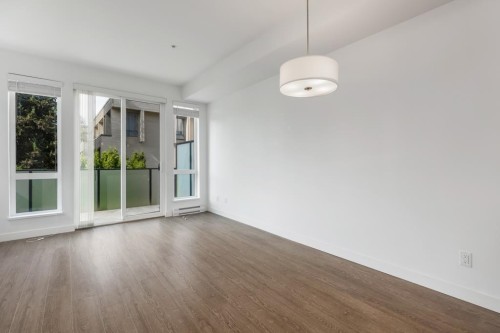 210-6533 Mckay Avenue , Burnaby, BC V5H 2V5 4