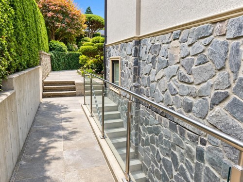 basement-848 Roslyn Boulevard , North Vancouver, BC V7G 1P3 3