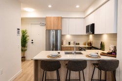 416-245 Bewicke Avenue North Vancouver, BC V7M 0H5