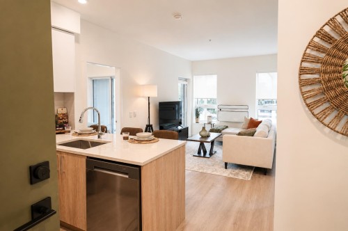416-245 Bewicke Avenue , North Vancouver, BC V7M 0H5 5
