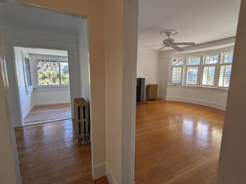 Upper 1-1631 Dunbar Street , Vancouver, BC V6R 3L7 2