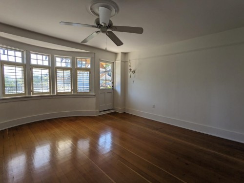 Upper 1-1631 Dunbar Street , Vancouver, BC V6R 3L7 5