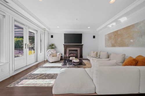 1568 32Nd Avenue W, Vancouver, BC 