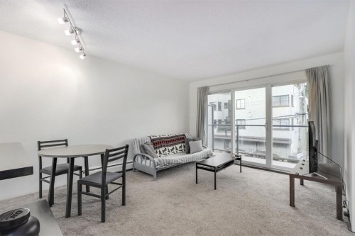 207-1450 Laburnum Street , Vancouver, BC V6J 3W3 3
