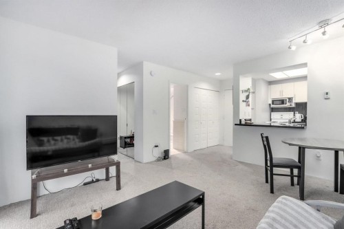 207-1450 Laburnum Street , Vancouver, BC V6J 3W3 5