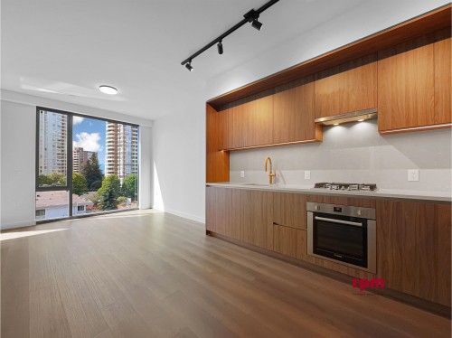 4xx-5987 Wilson Avenue , Burnaby, BC V5H 0L7