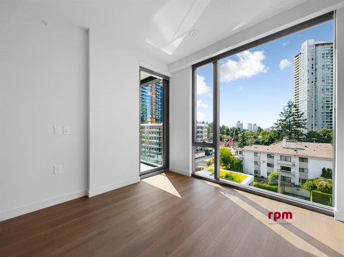 4xx-5987 Wilson Avenue , Burnaby, BC V5H 0L7 4