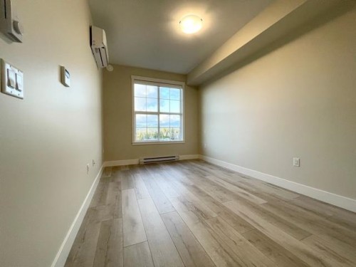 6XX-22638 119 Ave , Maple Ridge, BC V2X 4L1 3