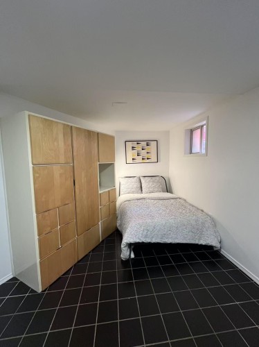 5-1517 Comox Street , Vancouver, BC V6G 1P3 3