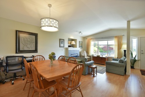 6340 Williams Place  Sechelt, BC V7Z 0M6