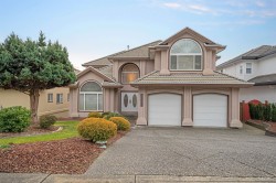 3062 Timber Court  Coquitlam, BC V3E 2Y8