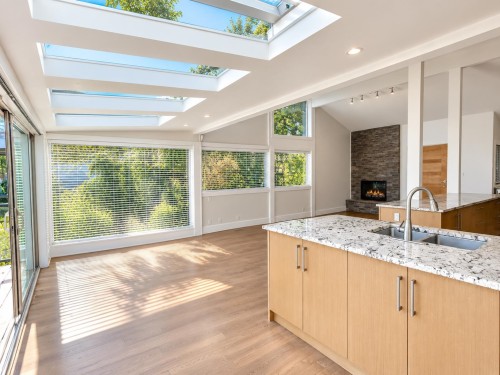 1448 Sandhurst Place, West Vancouver, BC 