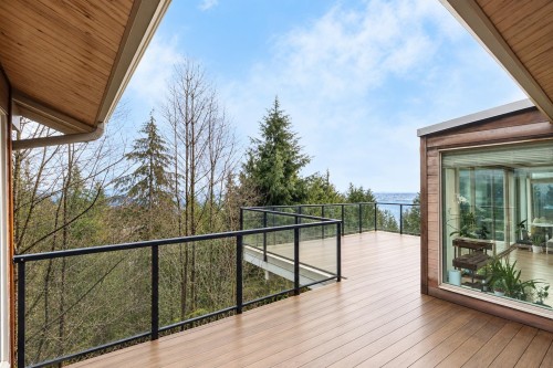 1448 Sandhurst Place, West Vancouver, BC 