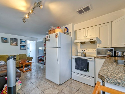 BSMT-1123 Nootka Street , Vancouver, BC V5K 4E6 3