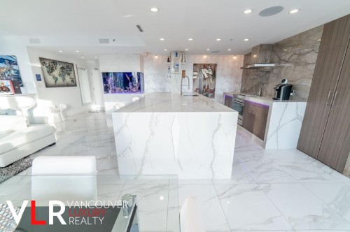 PH-199 Drake Street , Vancouver, BC V6Z 2Y8 3