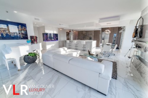 PH-199 Drake Street , Vancouver, BC V6Z 2Y8 4