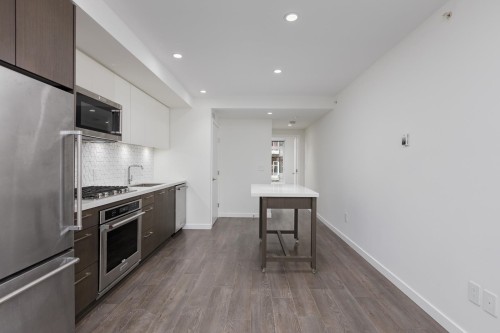 425 Great Northern Way , Vancouver, BC V5T 0G5 4