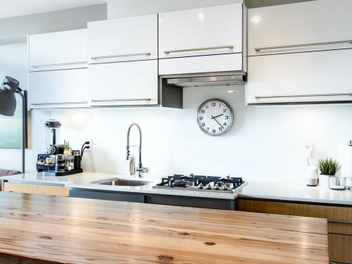605-718 Main Street , Vancouver, BC V6A 0B1 5