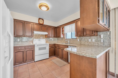 4195 Nanaimo Street, Vancouver, BC 