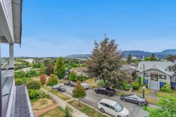 1-3436 Triumph Street  Vancouver, BC V5K 1T8