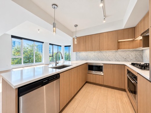 520-8988 Patterson Road, Richmond, BC 