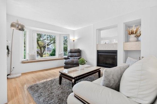 1189 Durant Drive, Coquitlam, BC 