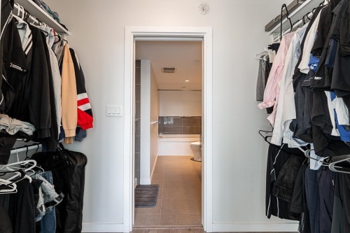 905-2232 Douglas Road, Burnaby, BC 