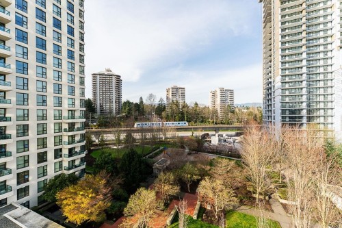 905-2232 Douglas Road, Burnaby, BC 